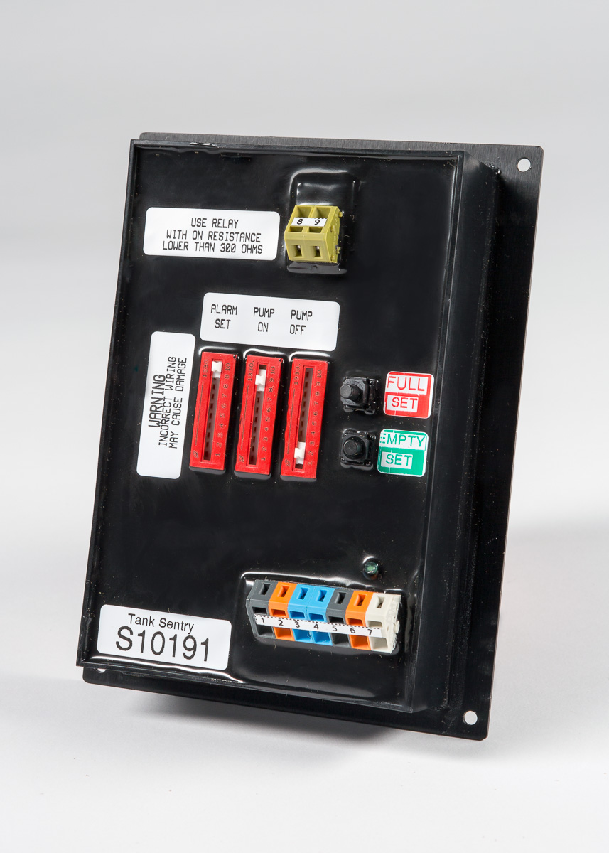 TS-3005-BRS Five Tank Sentry System - 4-3/16" W x 4-1/8" H Panel - 1-1/4" MPT Brass Tank Adapters