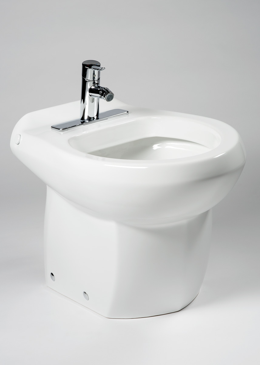 BDB-5 ROYAL FLUSH BRAVO BIDET - SAND W/ CHROME HARDWARE